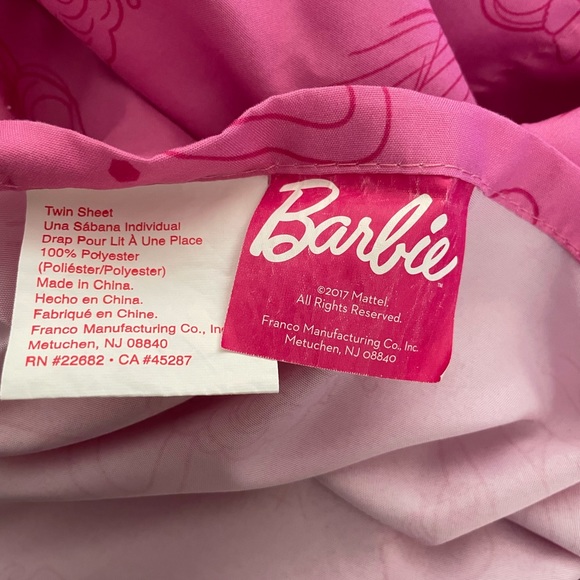 Barbie Twin Size Flat Sheet 2017 Mattel Barbie Flat Sheet Only - Picture 2 of 5